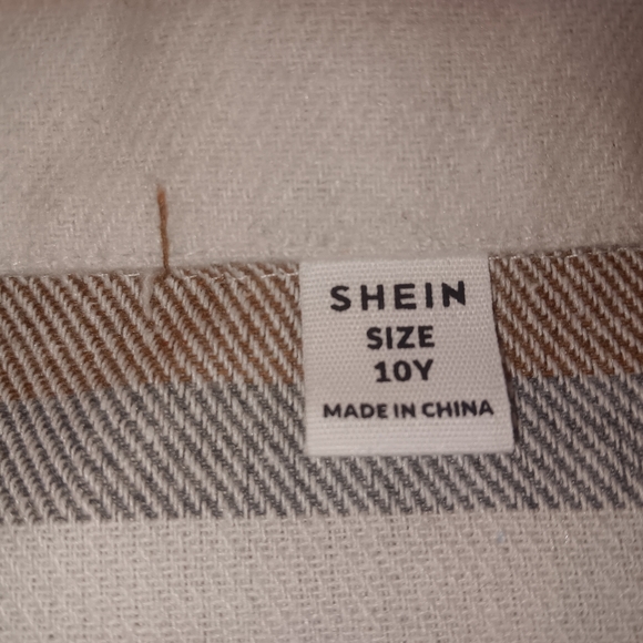 Girls size 10, Shein flannel shirt jacket, crop style - Picture 2 of 3